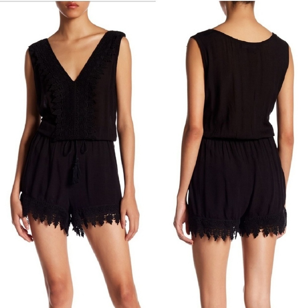Romeo & Juliet Couture Black V-neck Lace Romper